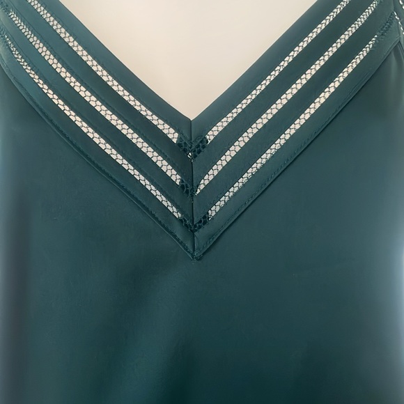 Satin green camisole - Picture 3 of 5